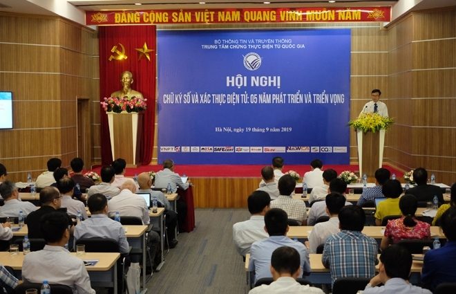 Toàn cảnh hội nghị Chữ ký số và xác thực điện tử: 5 năm phát triển và triển vọng
