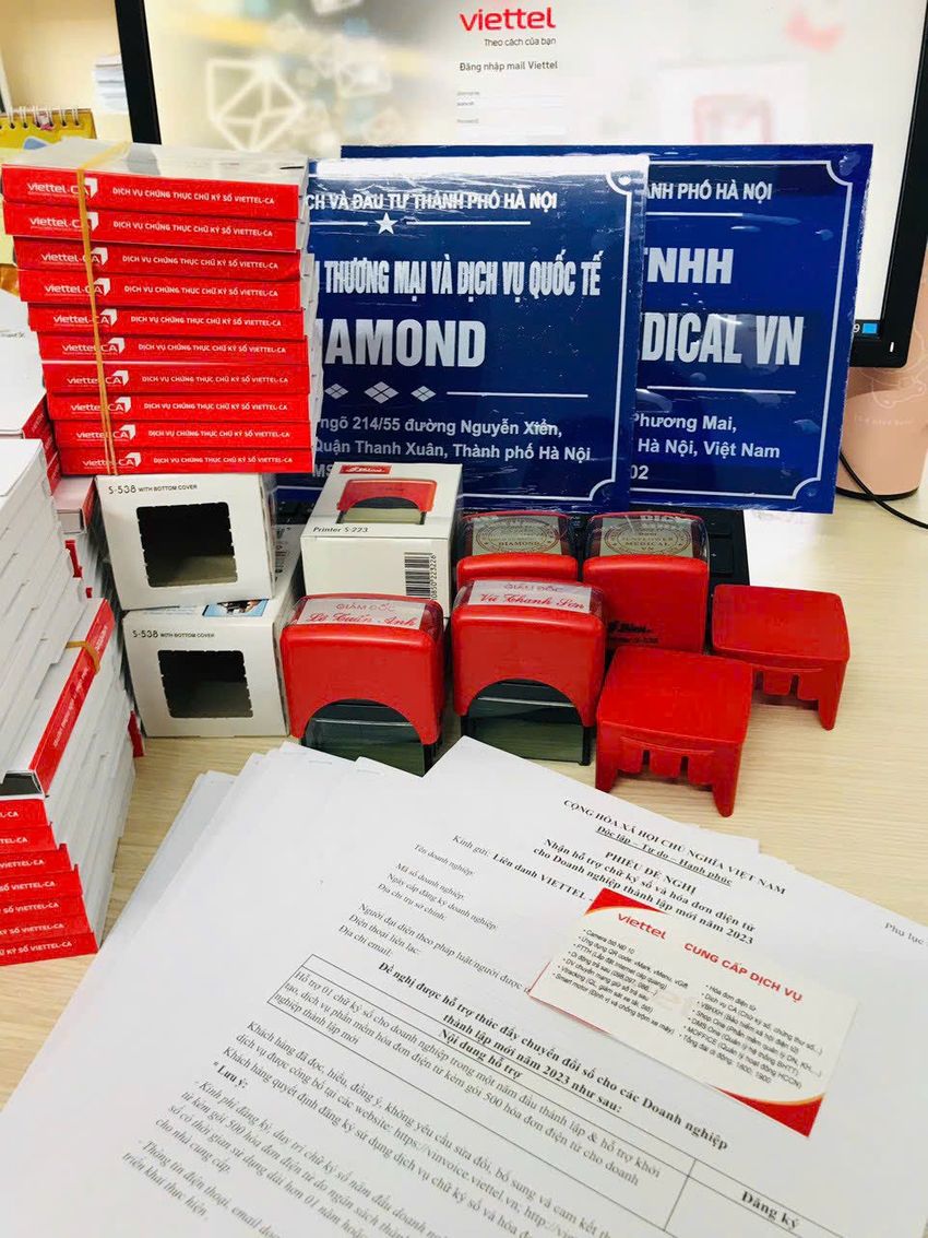 Khách hàng đăng ký chữ ký số Viettel